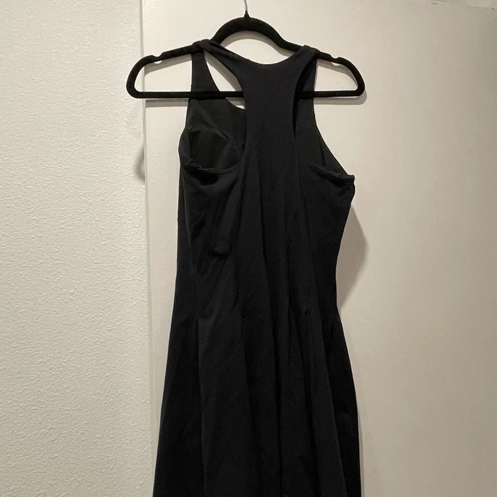 Lululemon‎ Elegant Black Sleeveless Dress